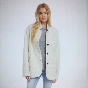 Karen Kane Teddy Sherpa Cream Boucle Cafe Jacket Size small Three Button